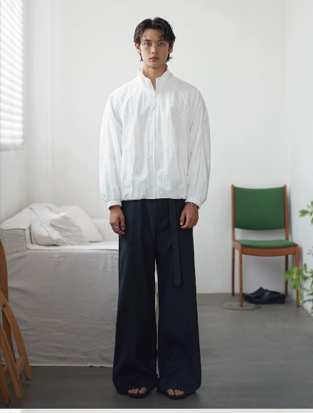 浅灰外套套装